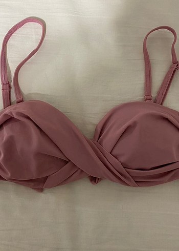Penti bikini üstü