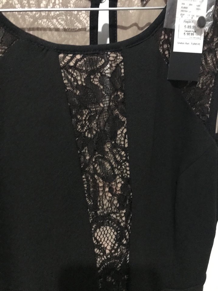 Dantel Detaylı Siyah Midi Elbise - Görsel 3