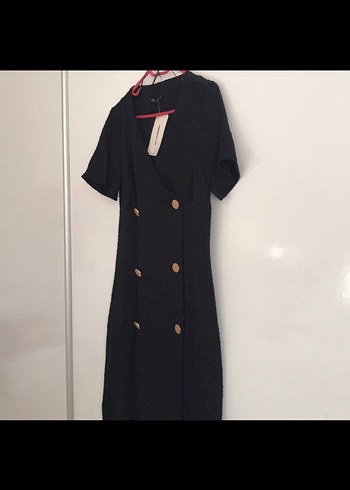 Düğmeli Siyah Kısa Kollu Ofis Elbisesi - Görsel 2