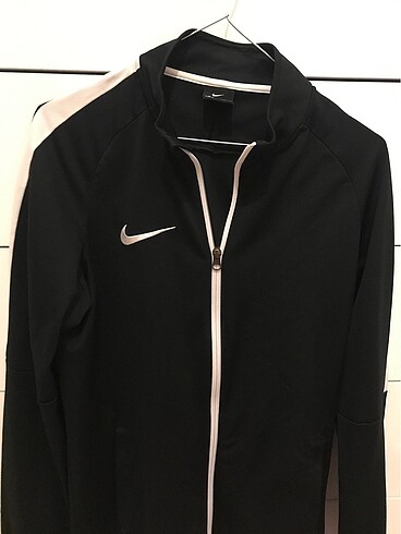 Orjinal Nike eşofman üstü