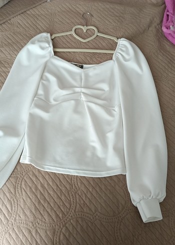 Beyaz Drapeli Uzun Kollu Mini Bluz