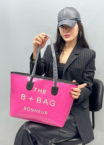 The B+Bag bonjour kol canta