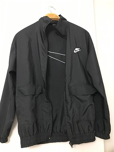 nike yağmurluk