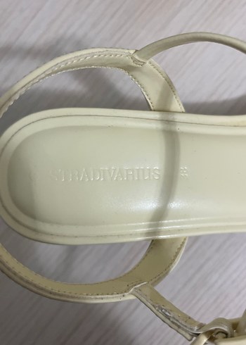 Stradivarius Butter Yellow Minimalist Stiletto Topuklu Kadın Sandalet