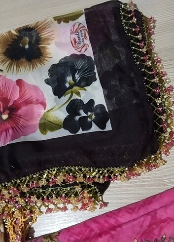 Oyalı tülbent ve baş örtüleri