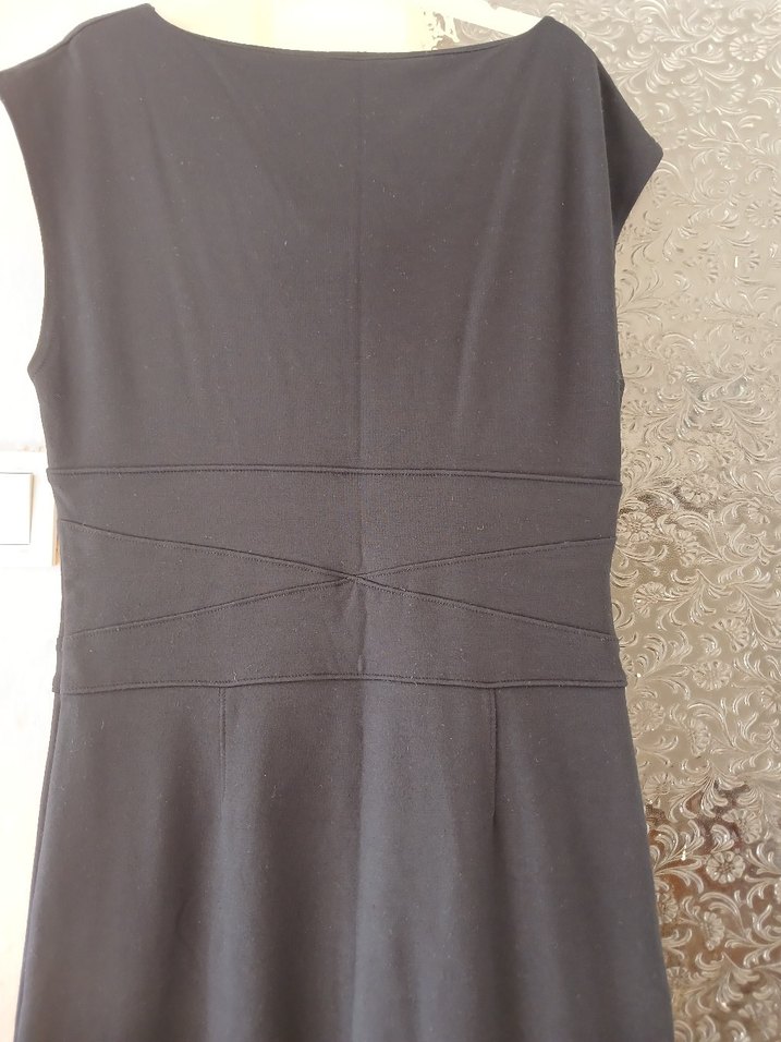 siyah Drapeli Kolsuz Midi Ofis Elbisesi - Görsel 5