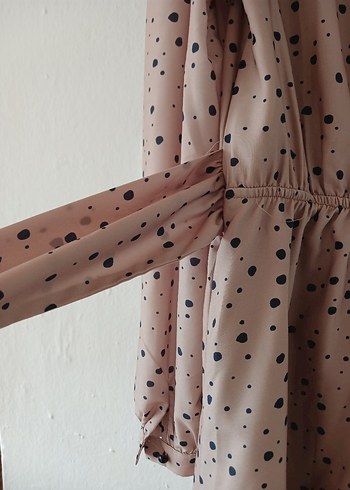 Puantiyeli kahve rengi saten Midi Kadın Elbise - Görsel 4