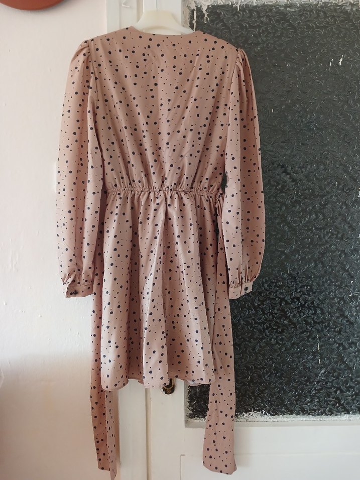 Puantiyeli kahve rengi saten Midi Kadın Elbise - Görsel 2