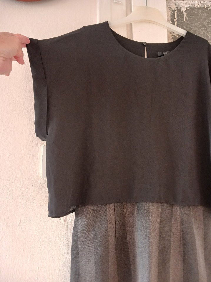 siyah üstü şifon kısa kollu elbise - Görsel 2