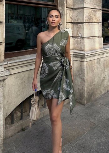 Tek Omuzlu Drapeli Mini Elbise - Görsel 2