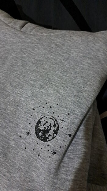 içi yünlü sırt baskılı sweatshirt - Görsel 6