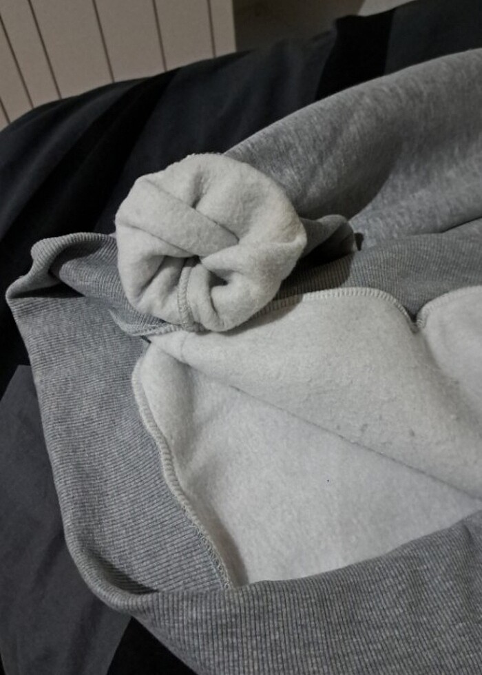 içi yünlü sırt baskılı sweatshirt - Görsel 4