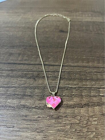 Pembe Kalp Taşlı Gold Kolye