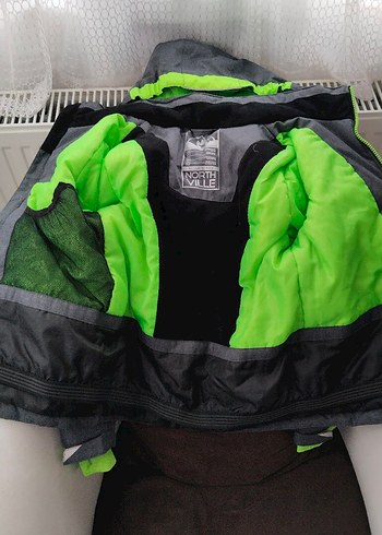 Çocuk Mont Kaliteli ve Şık - Görsel 3