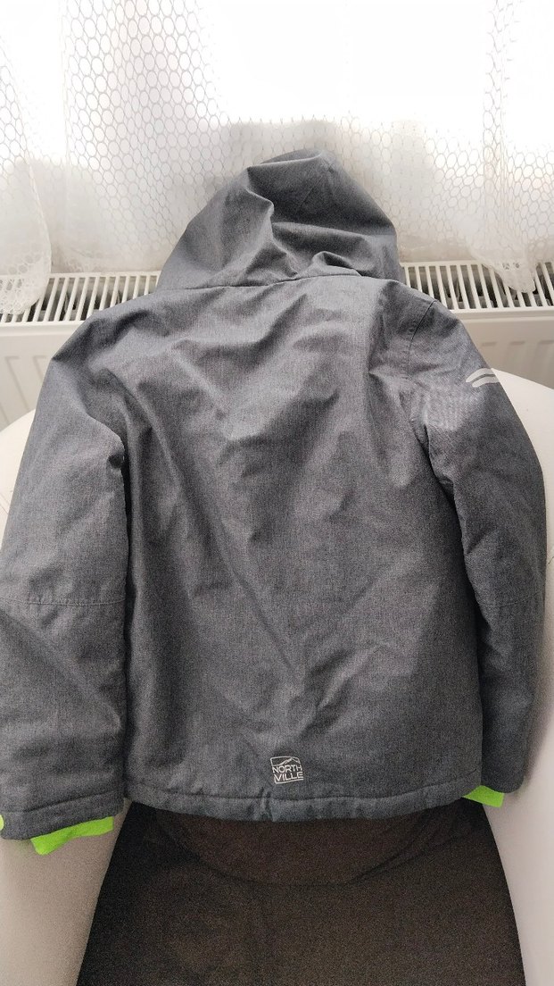 Çocuk Mont Kaliteli ve Şık - Görsel 2