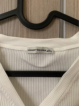 Bershka Bershka beyaz crop hırka