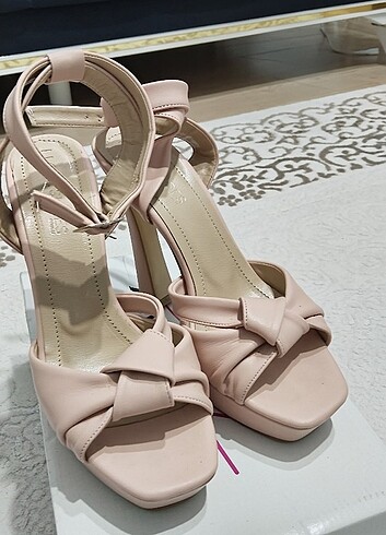 Gelinlik ayakakbısı - Görsel 4