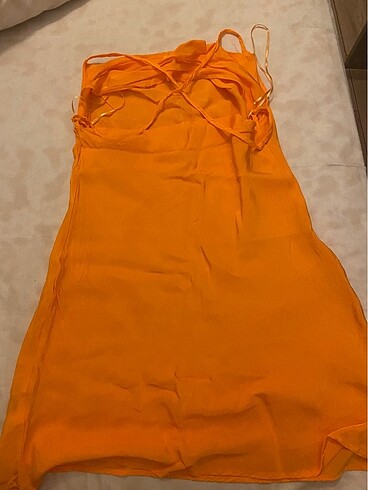 H&M Elbise çapraz askılı arkası