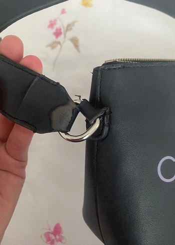 Calvin Klein Calvin Klein Jeans Siyah Deri Omuz Çantası