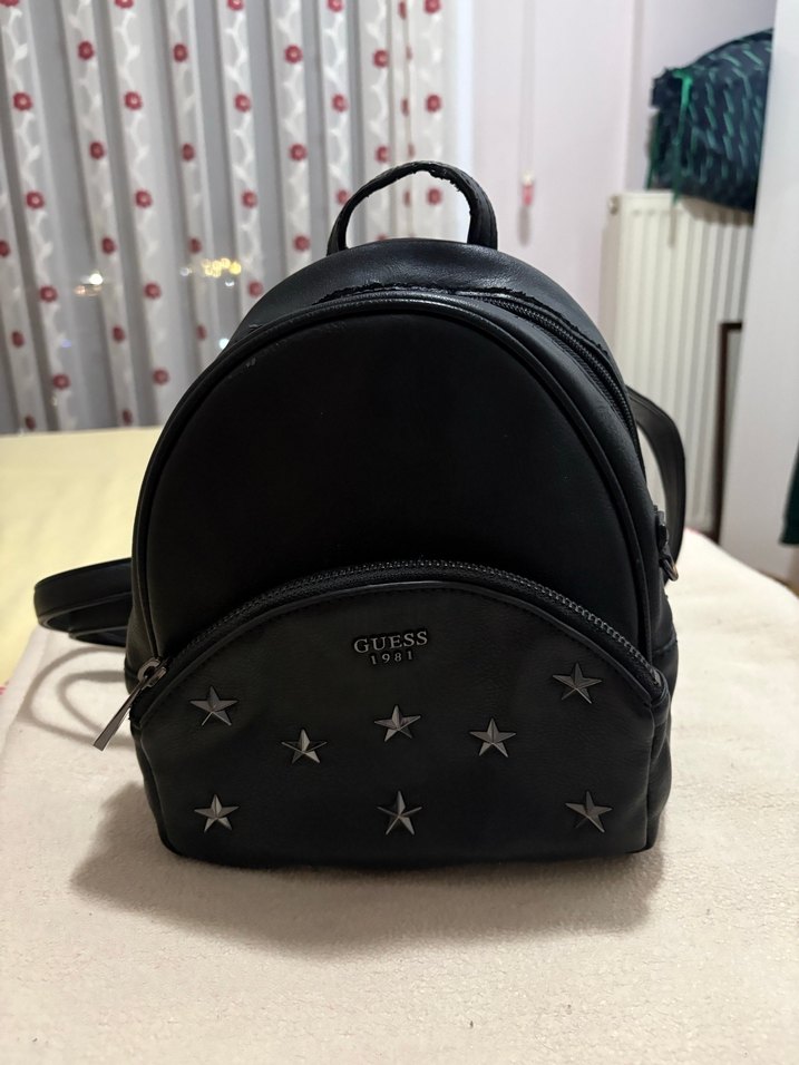 Guess sırt çantası - Görsel 3