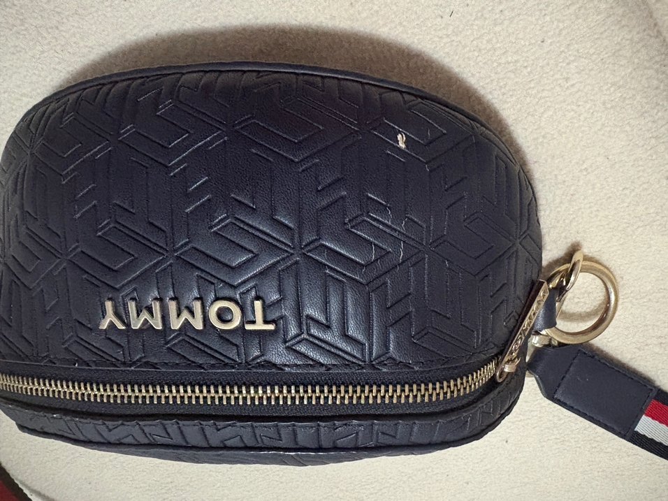 Tommy hilfiger bel çantası. - Görsel 4