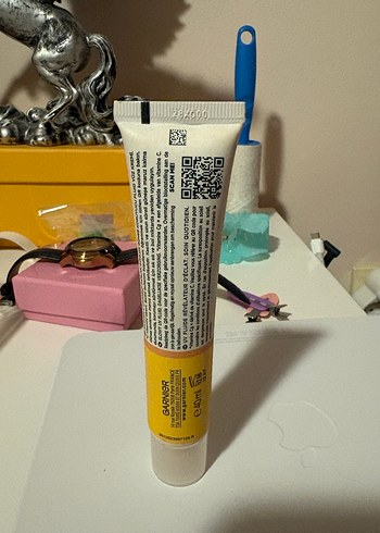 Garnier Vitamin C Daily UV Glow SPF 50+ Güneş Kremi - Görsel 2