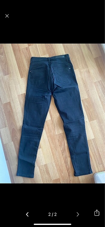 Stradivarius yırtık kot - Görsel 2