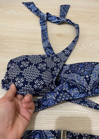 m Beden Mavi Bağlamalı Bikini Üstü