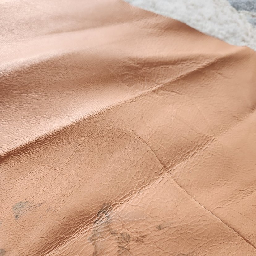 Büyük bir Hakiki Deri Parçası - Görsel 4