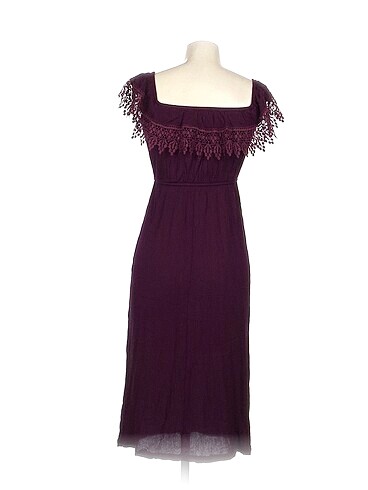 m Beden PreLoved Kısa Elbise %70 İndirimli.