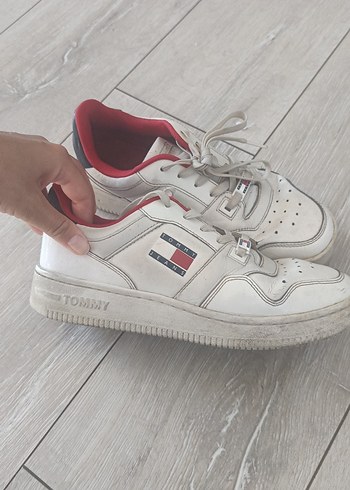 37 Beden Beyaz Kadın Spor Ayakkabı Velcro Detaylı