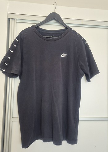 Nike Erkek Kısa Kollu Siyah Tişört