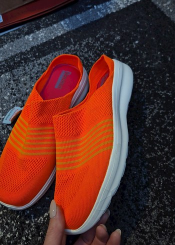 Turuncu Dolgu Topuklu Kadın Spor Ayakkabı - Görsel 3