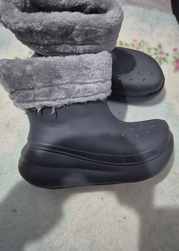 Crocs ürünü