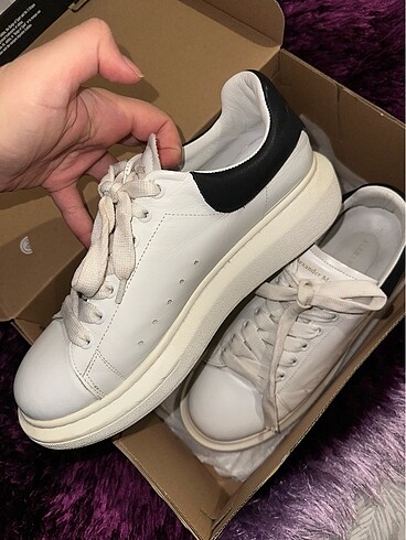 Alexander McQueen Sneaker