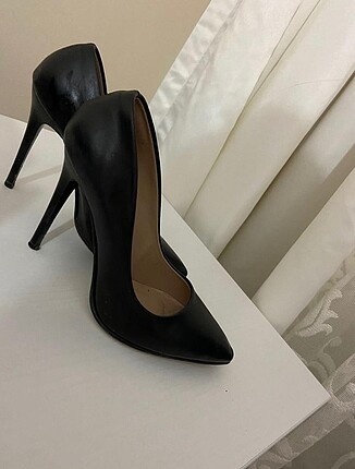 Siyah stiletto