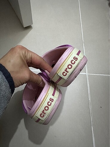 31 Beden pembe Renk Crocs orjinal terlik