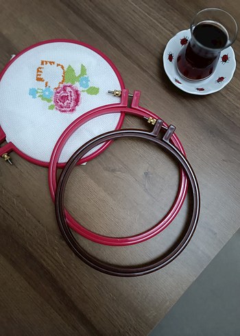 Diğer Parlak Bej Nakış Çerçevesi