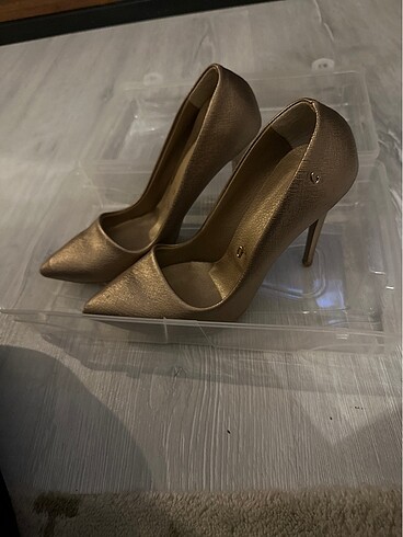 Diğer Stiletto