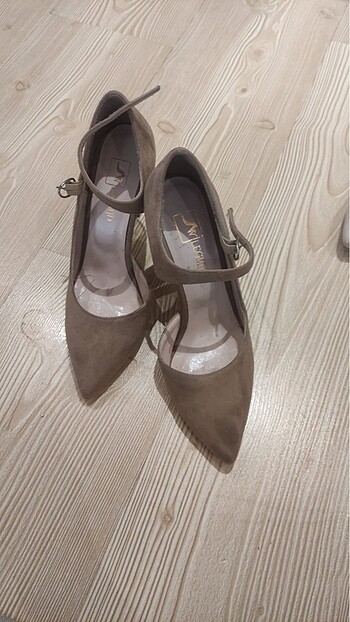 Diğer Stiletto