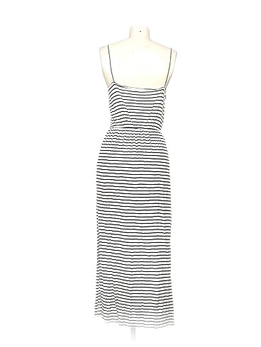 m Beden H&M Günlük Elbise %70 İndirimli.