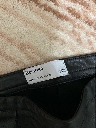 Bershka deri pantolon