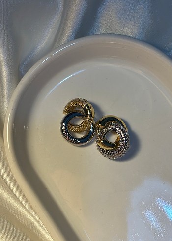 Zincir Detaylı Karışık Renkli Küpe