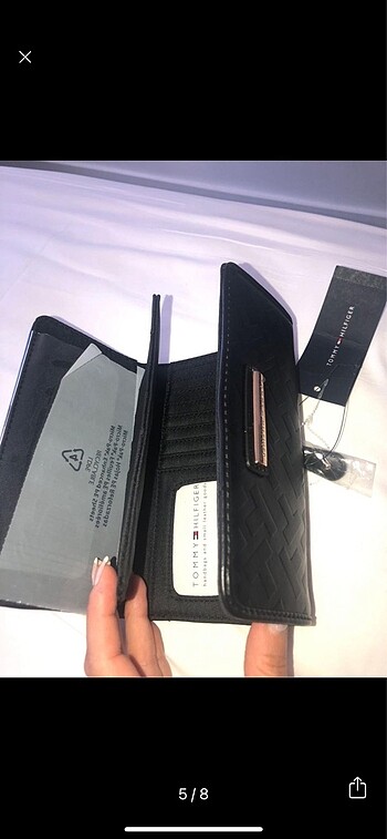Beden siyah Renk Tommy Hilfiger orjinal cüzdan