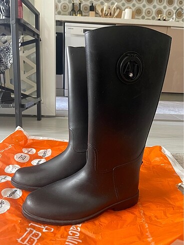 Armani Çizme Kadın 38