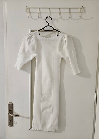 Beyaz Kısa Kollu Elbise - Görsel 3