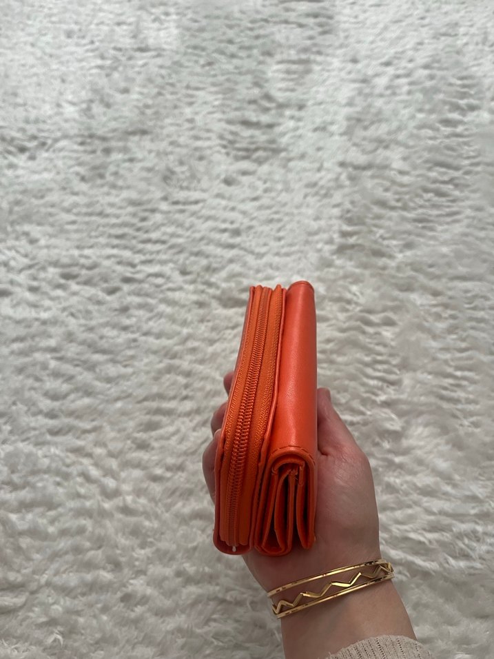 Turuncu cüzdan - Görsel 3
