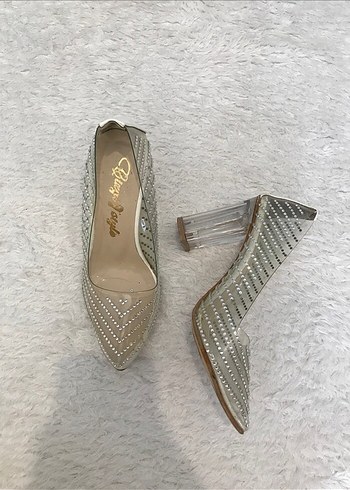 Bej Yılan Desenli Taşlı Topuklu Kadın Ayakkabı - Görsel 3