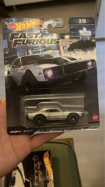 Hot wheels camaro premium