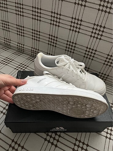 38 Beden Adidas sneaker ayakkabı
